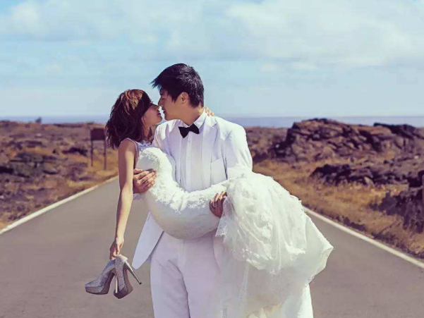 现在拍婚纱照_旅拍婚纱照