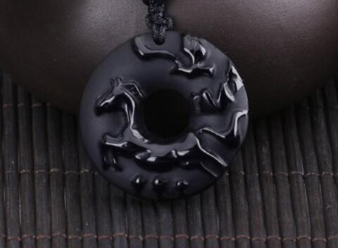 属马的佩戴什么好